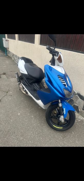 Yamaha Aerox 50cc RR Valentino Rossi