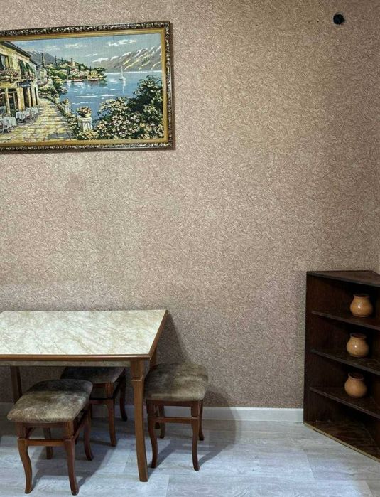 Квартира продаётся Чиланзар 2 квартал 2/4/4 ор Бунёдкор стадион