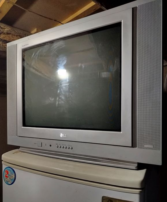 Телевизор  LG РАБОЧИЙ