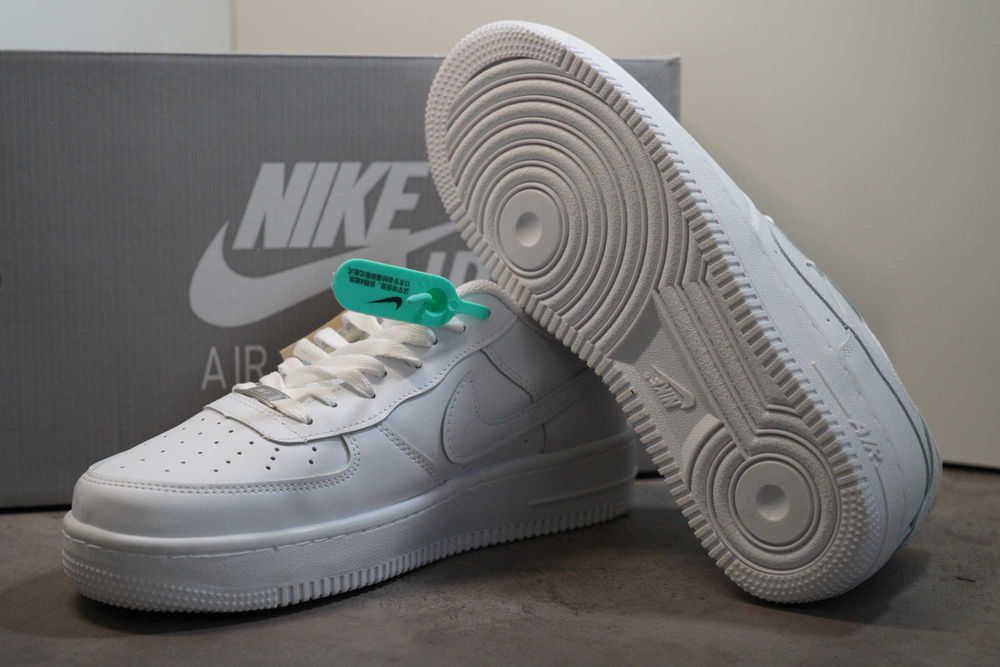 Adidasi Nike AIR Force 1 low Triple White, Produs Nou Full Box,Premium