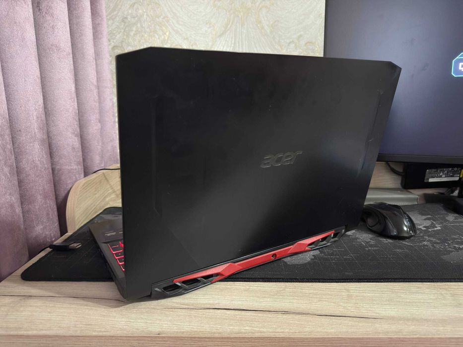 Noutbuk Acer Nitro 5 (Core i7, 32 GB RAM, 6 GB GPU)