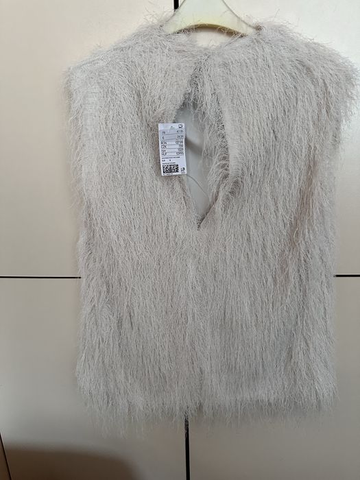 Елеганен и модерен топ