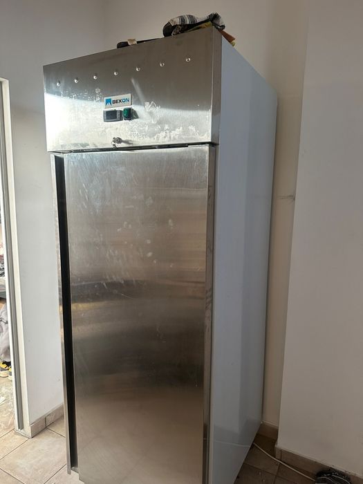 Frigider Inox bexon  700 litri
