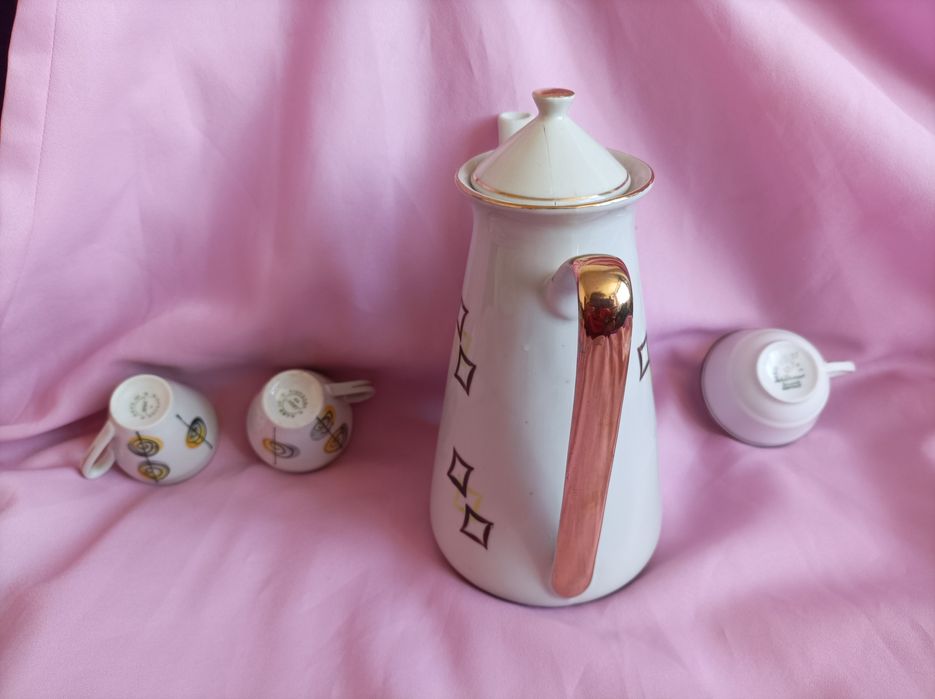 Порцеланови и емайлирани съдове