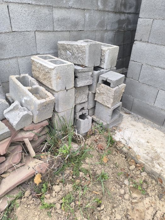 Отдам красный плитняк