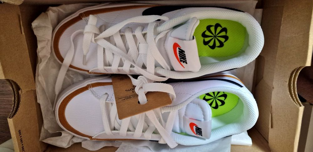 Nike нови с кутия