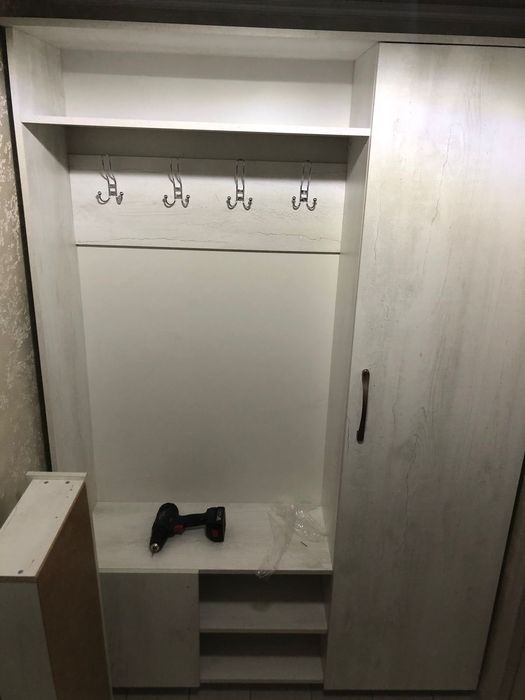 Продам прихожку в Алматы