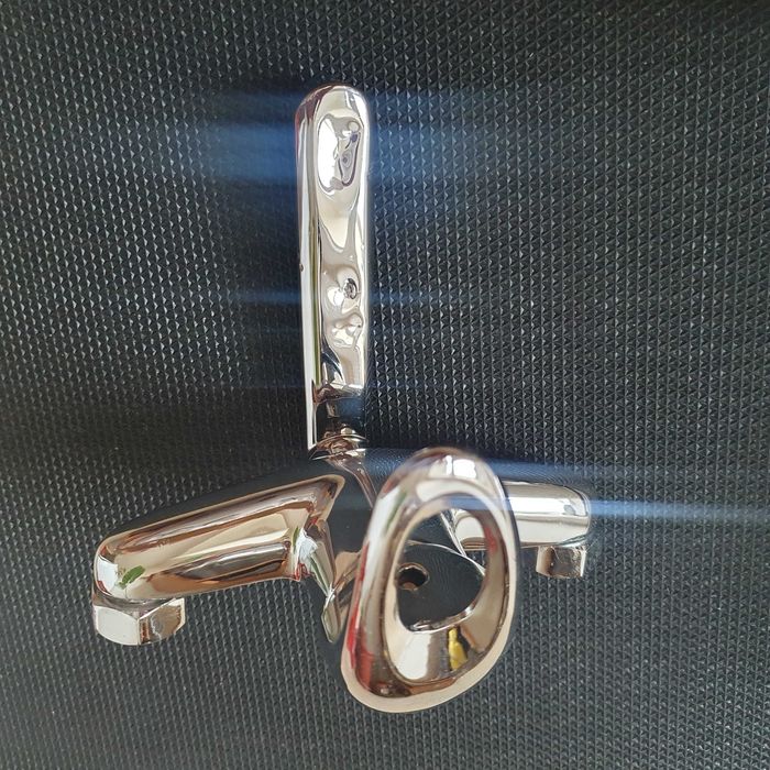 Смесители за мивка ИнтерКерамик",обща цена20евро,поотделно10 и 15 евро