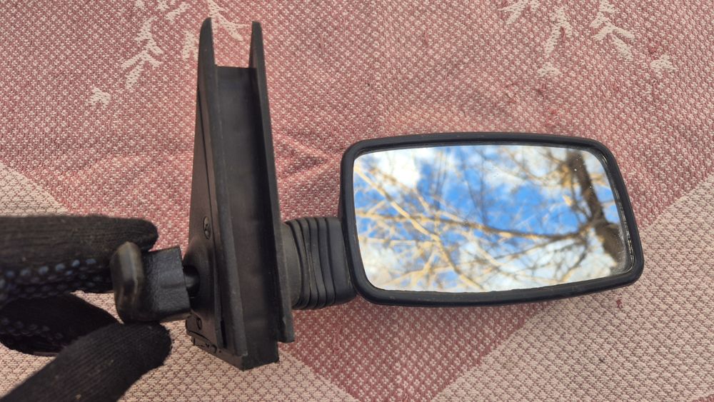 Продам зеркала на ВАЗ 2104,05,07