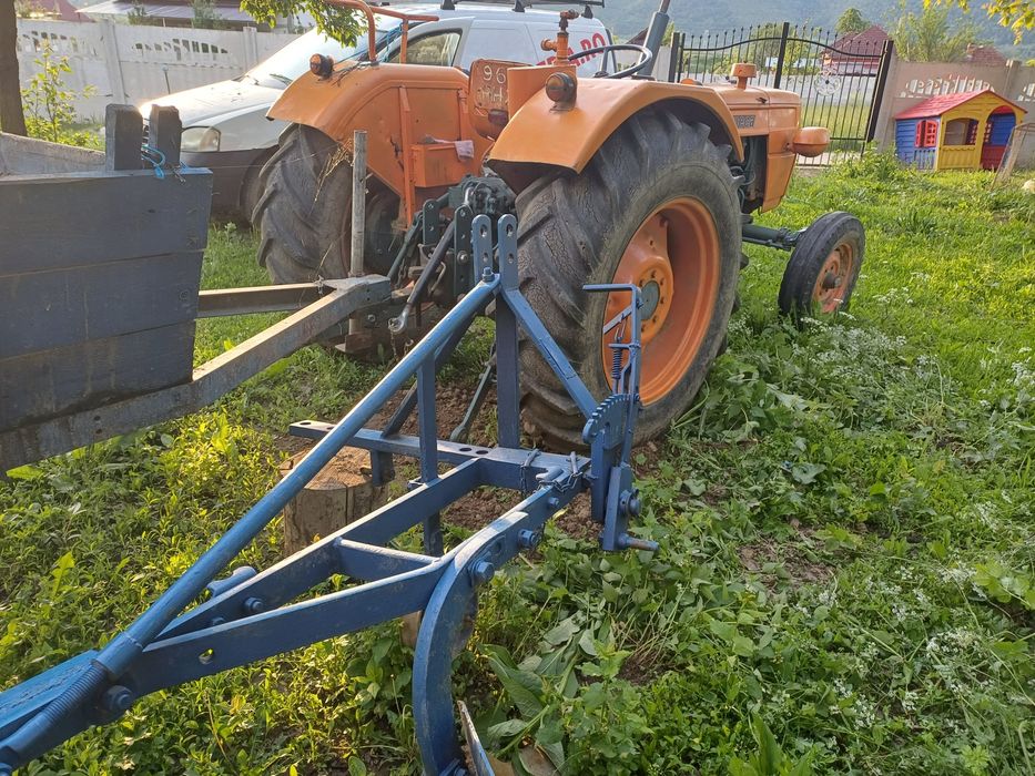 Vând tractor fiat someca 45cai in patru pistoane