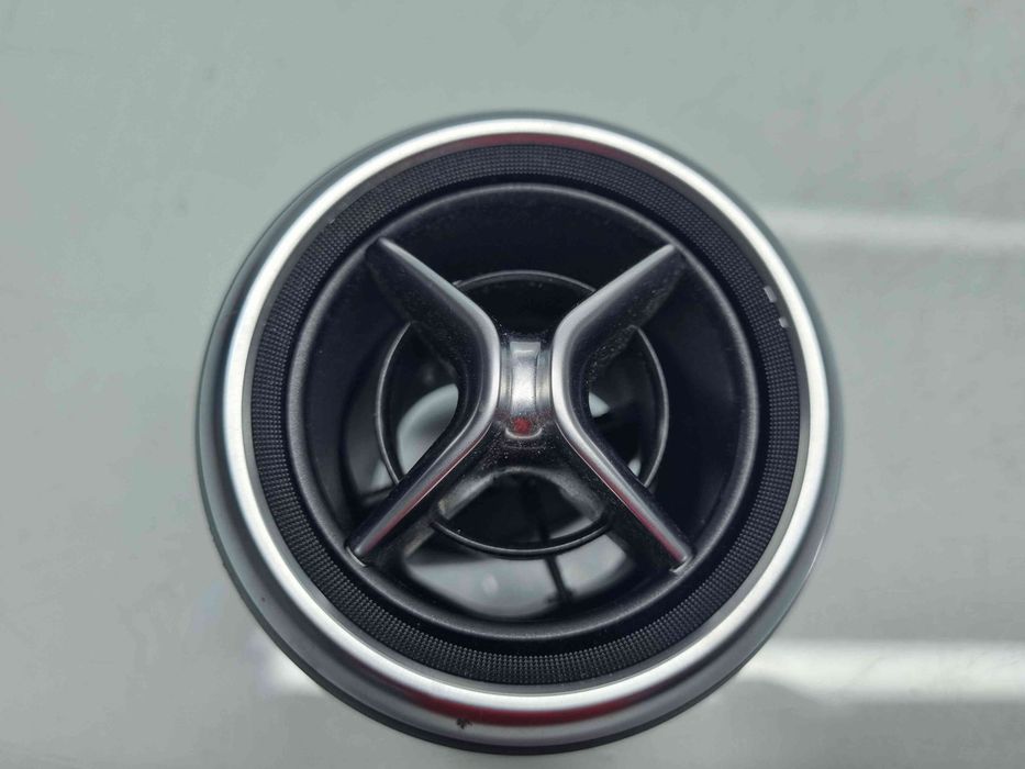 Grila aerisire dreapta Mercedes Clasa A (W176) [Fabr 2012-2018] A1768