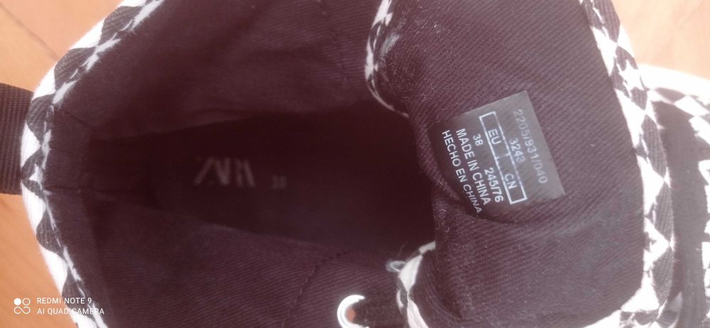 Кецове ZARA 38 черно бяло+ подарък чехли