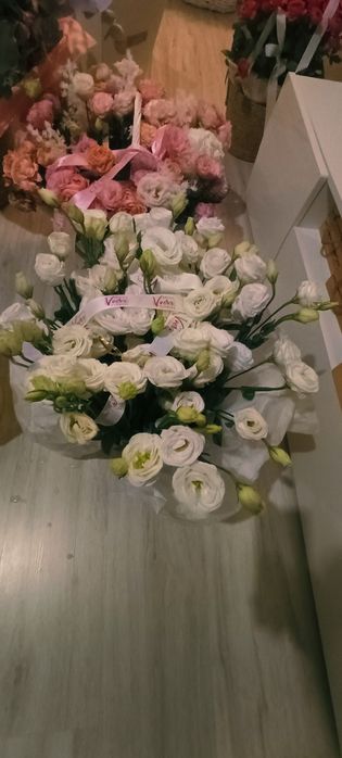 Букет цветов чайные розы