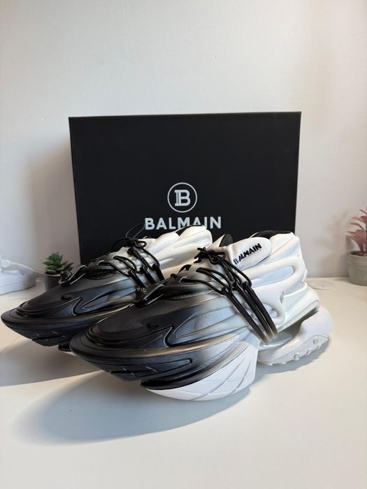 Balmain Unicorn Gradient Albi/negru