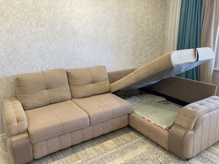 Продается диван угловой трансформер