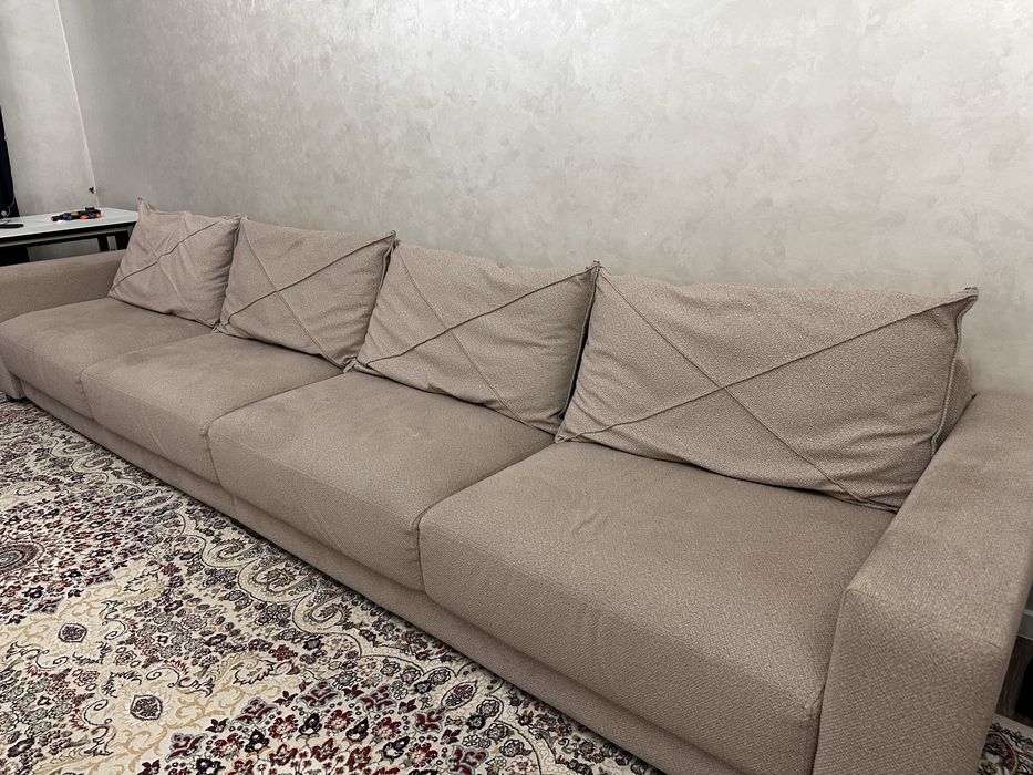Срочно продам диван