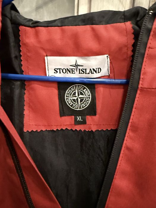 Stone island.