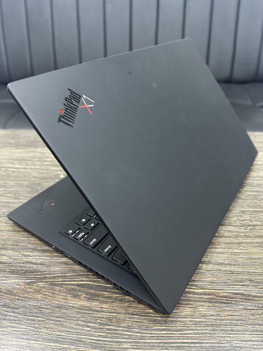 мощный 8-ядерный i5 ультрабук Lenovo ThinkPad X1 Carbon Gen 8