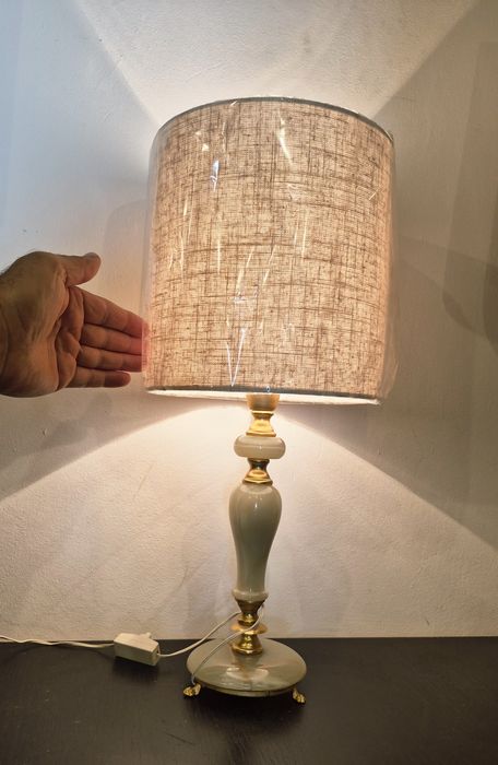 Lampă veioză de masă din alamă și marmură/onix, design vintage din anii '40, 47cm.