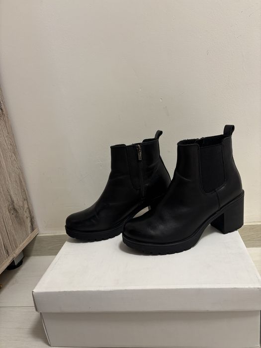 Botine / cizme femei, cu toc, negre, piele naturală, mărime 37