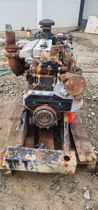 Двигатель Perkins 1004 Series