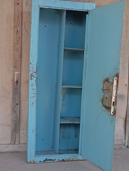 Продается   сейф