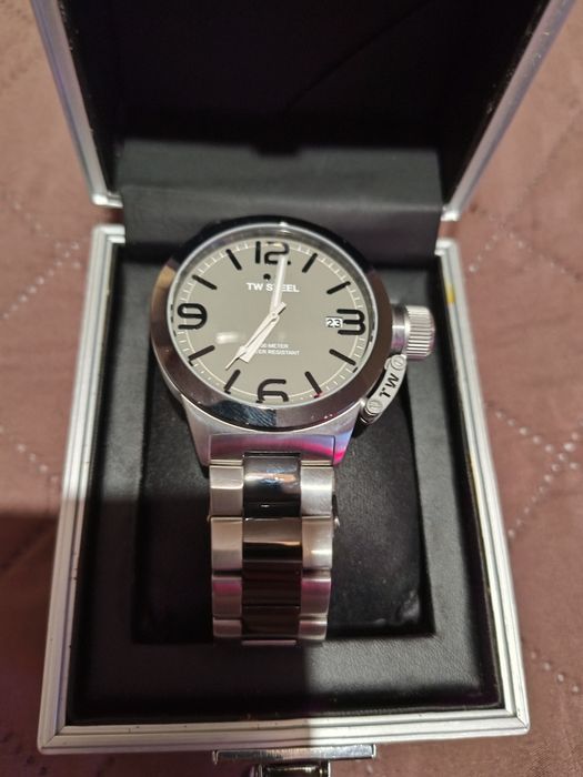 Часовник TW Steel CB1 Canteen Bracelet