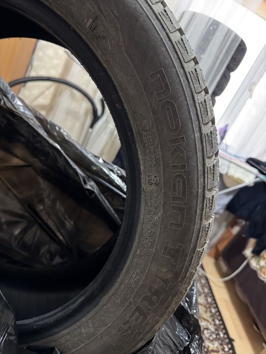 Шина липучки 215/55/R17