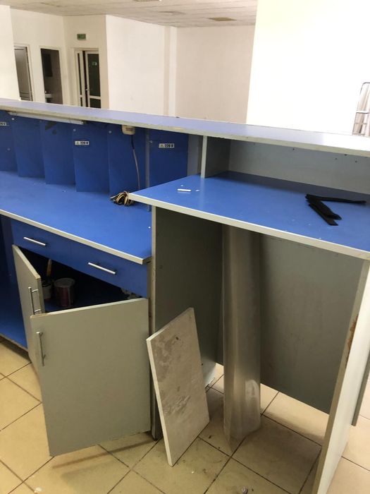 Bar gri albastru 3,1m x 1.8m 500 ron