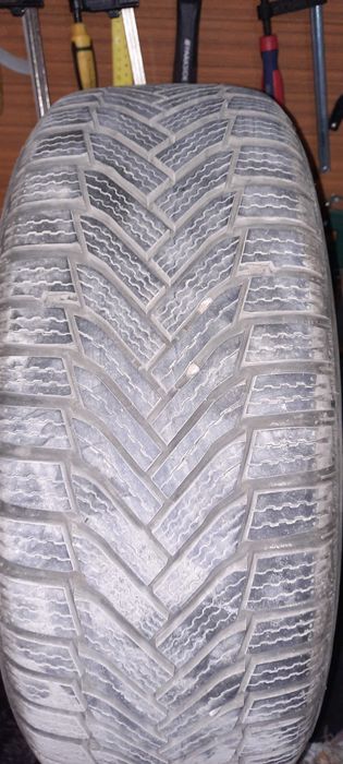 Продавам 4 бр. зимни гуми Michelin Alpin 6 205/55/16 коплект с джанти