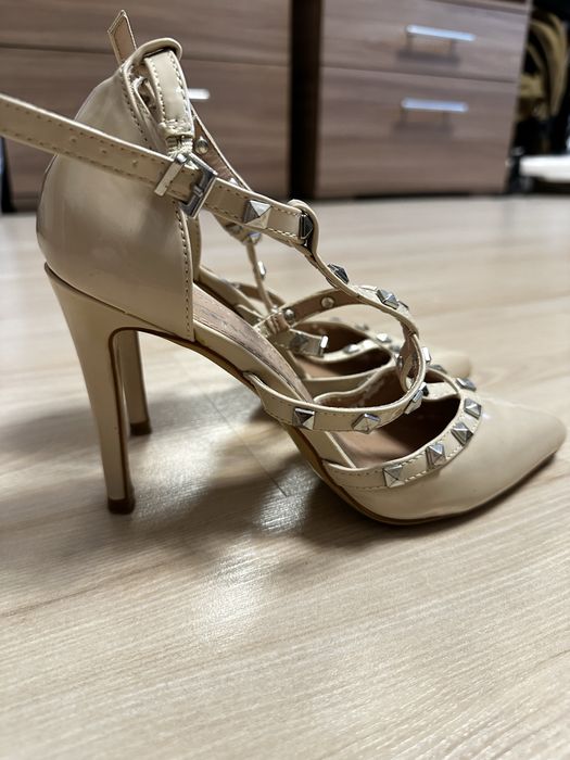 Босоножки туфли