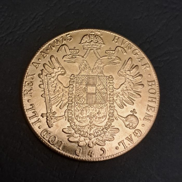 Пендари щемпъл непипани