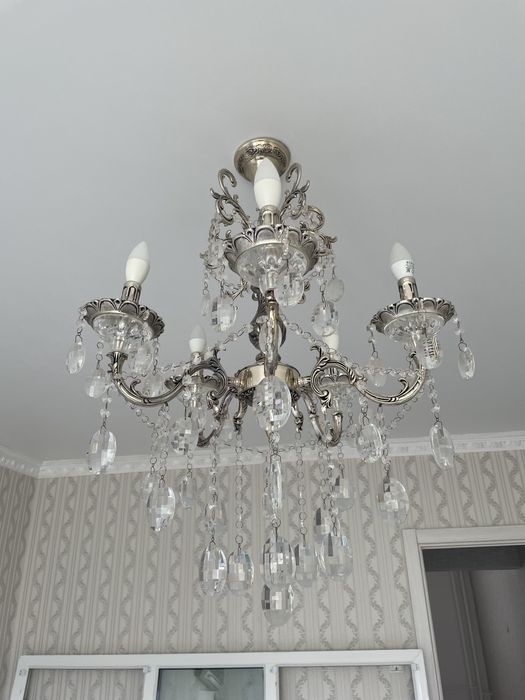 Люстры в зал и спальню