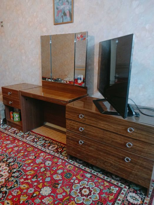 Спальный гарнитур