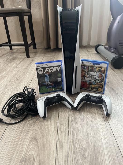 Плейстейшън 5-ps5 Disc Edition