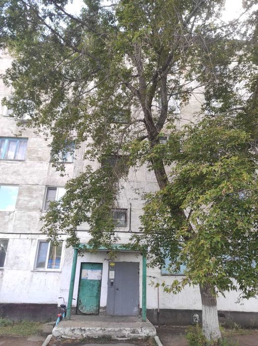 Продам трехкомнатную квартиру