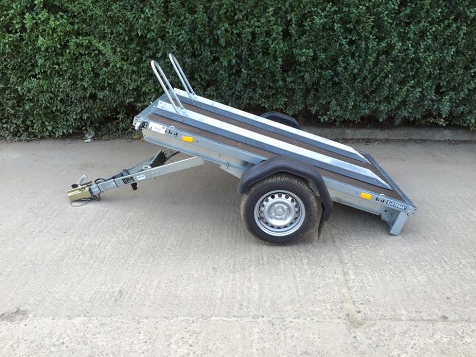 Inchirieri platforme si remorci auto 750-3500kg