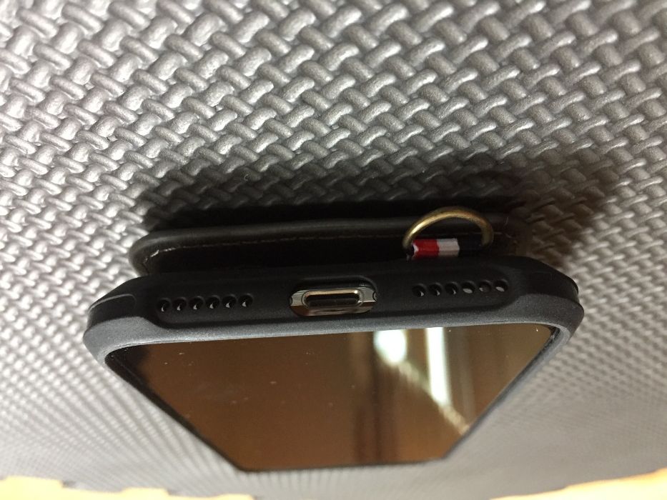 Кожен калъф за iPhone XS