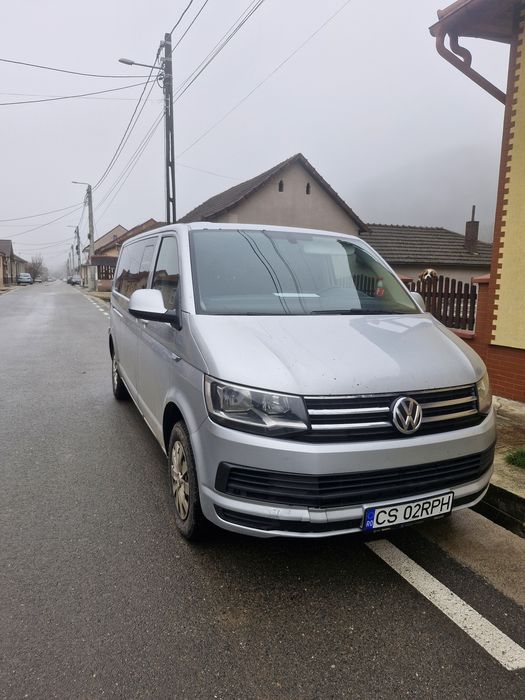 VOLKSWAGEN Caravelle