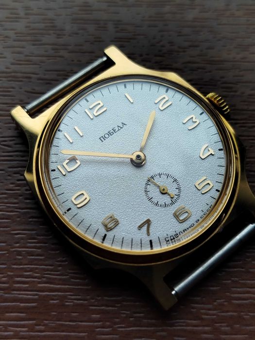 часы  Победа Позолоченные Новые