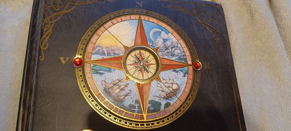 Piratologie, carte de colectie editura Egmont