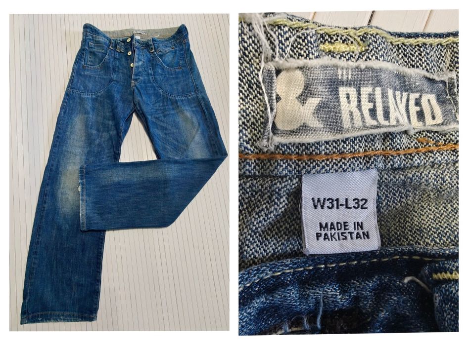 Нови дънки с различни размери и марки