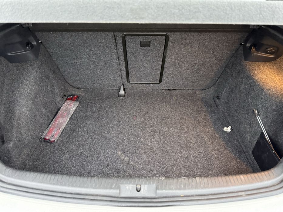 VW Golf 1.2i* 2013г* ТОП Състояние* 122.000КМ* ГАРАНЦИЯ*