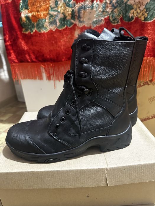 Продам берцы Lux Shoes
