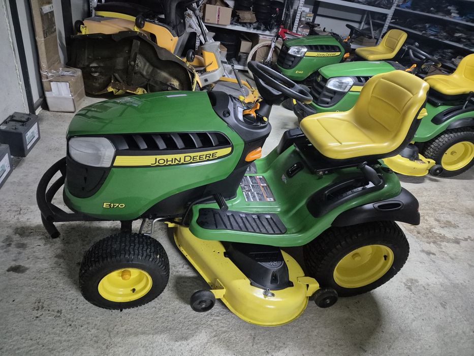Tractoras gazon John Deere 25 CP import USA