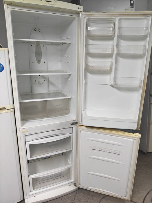 Продам холодильник