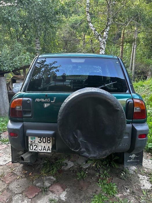 Toyota Rav 4   1994 года