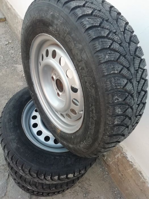 Комплект зимних шин R14
