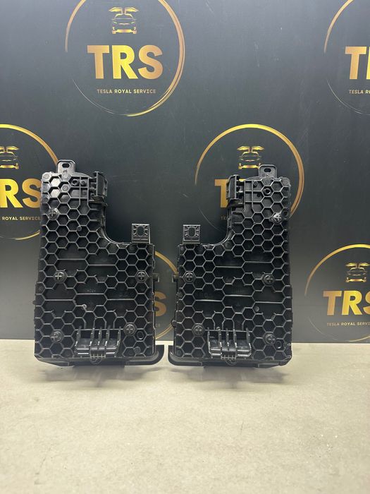 VC Left and VC Right Tesla model Y