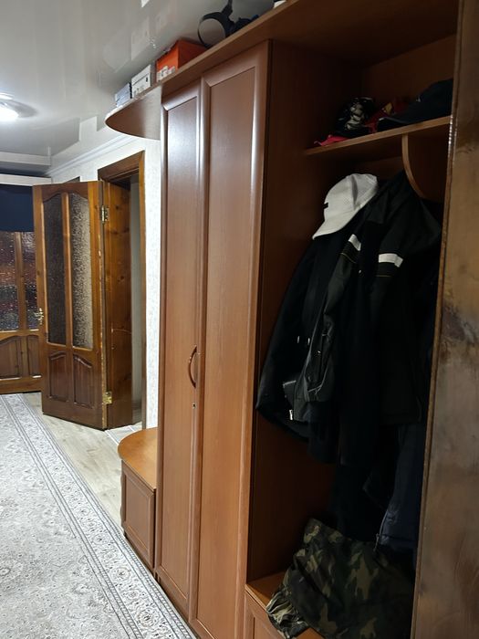 Продам прихожую в хоршем состоянии